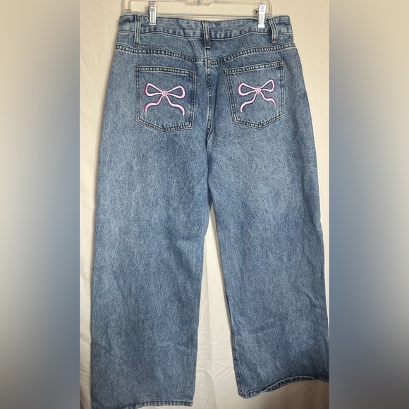 Chic Blue Straight Leg Women's Jeans - Picture 2 of 3